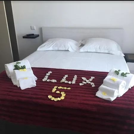 Peralux Pensionat Pêra