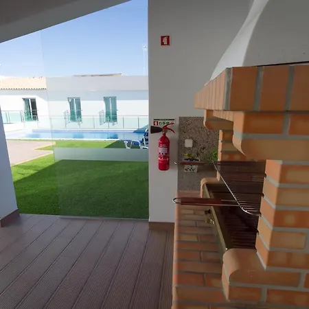 Peralux Pensionat Pêra