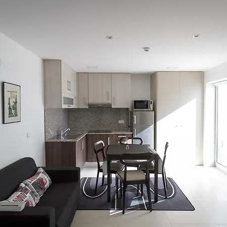 Peralux Pensionat Pêra