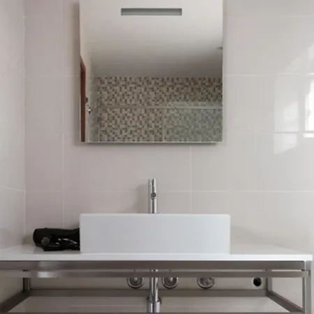 Peralux Guest house *