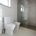 Peralux פרה