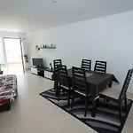 Peralux בית הארחה